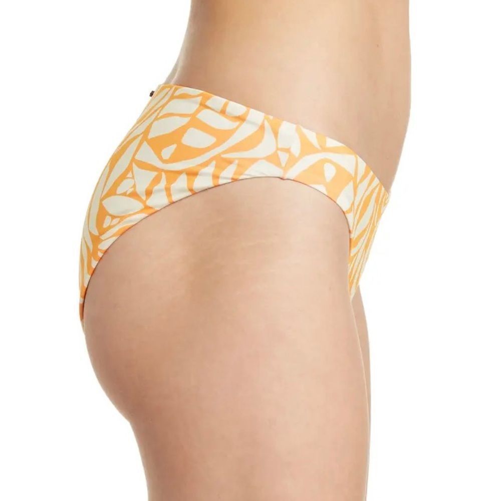 Nwt Maaji Tanzania Reversible Classic Signature Cut Bikini Bottom. Small — image 5 of 8